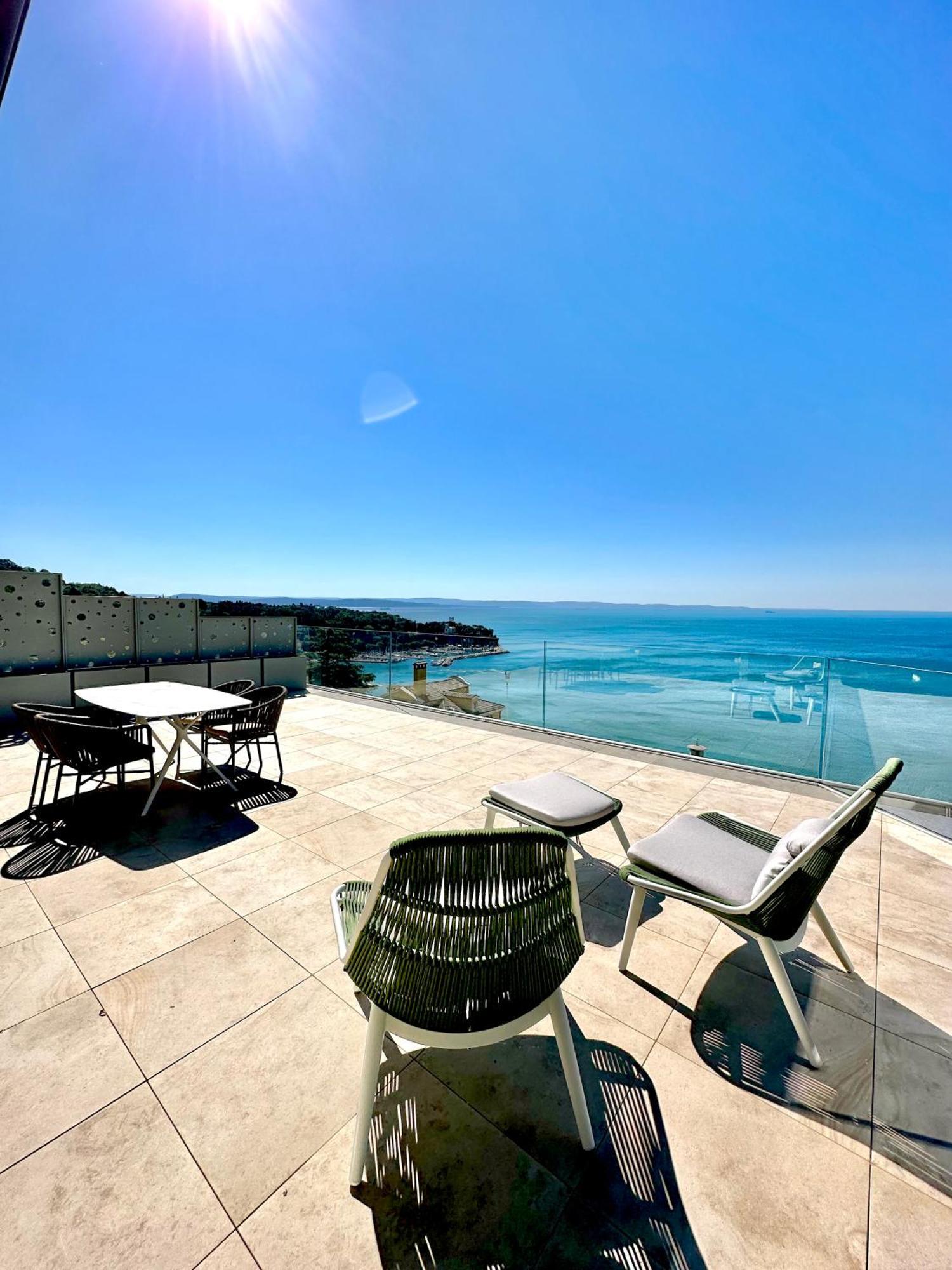 Aparthotel Maximilian 3*
