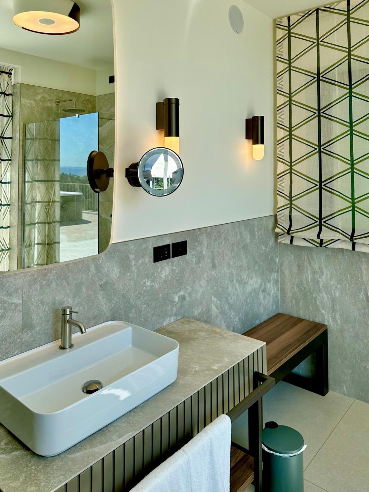 Aparthotel Maximilian 3*